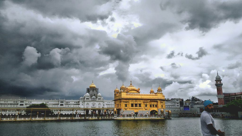 beautiful rainy view of amritsar