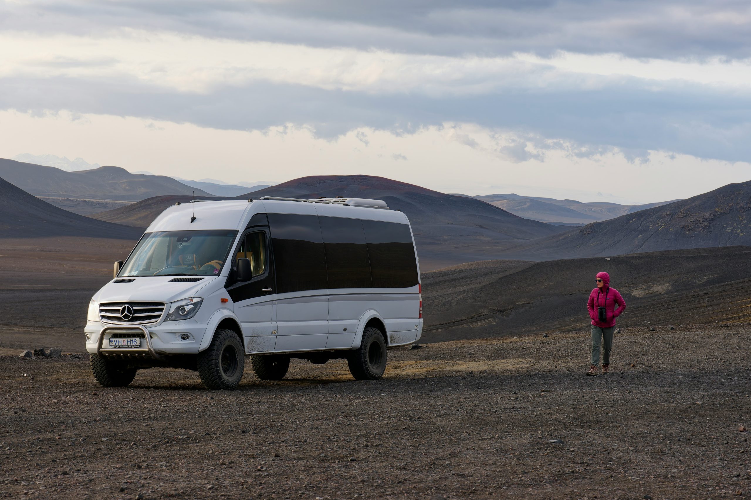 tempo traveller cab service